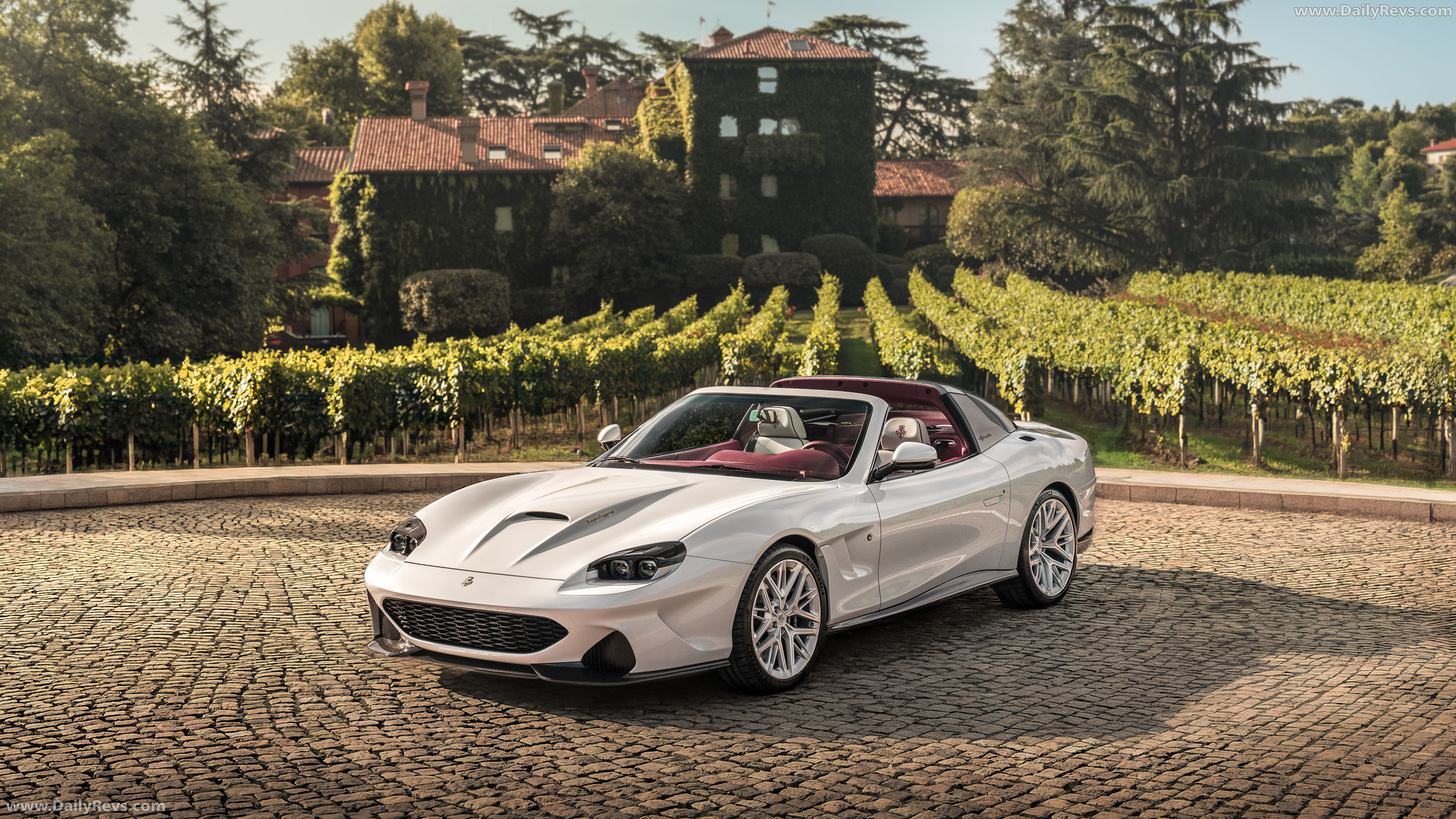 2027 Touring Superleggera Veloce12 Aperta Front View